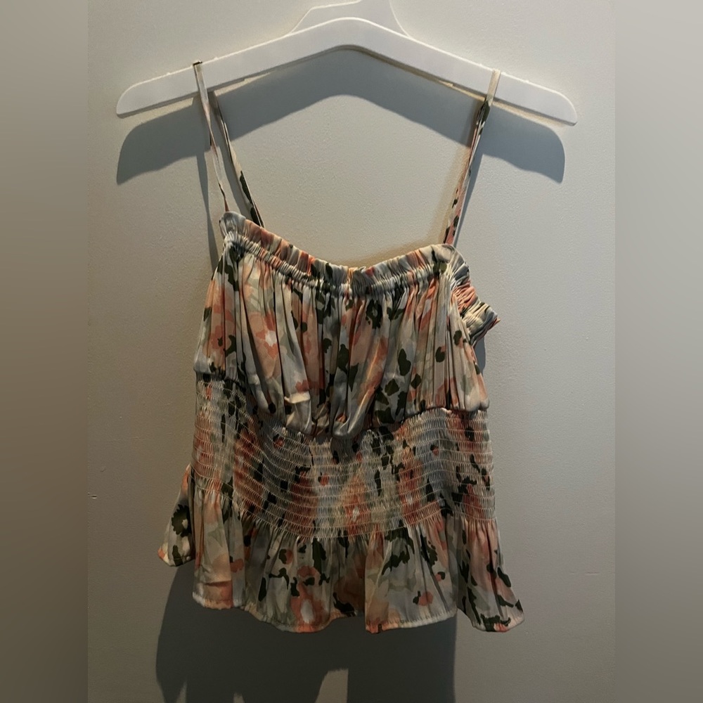 Multi colored patterned top
